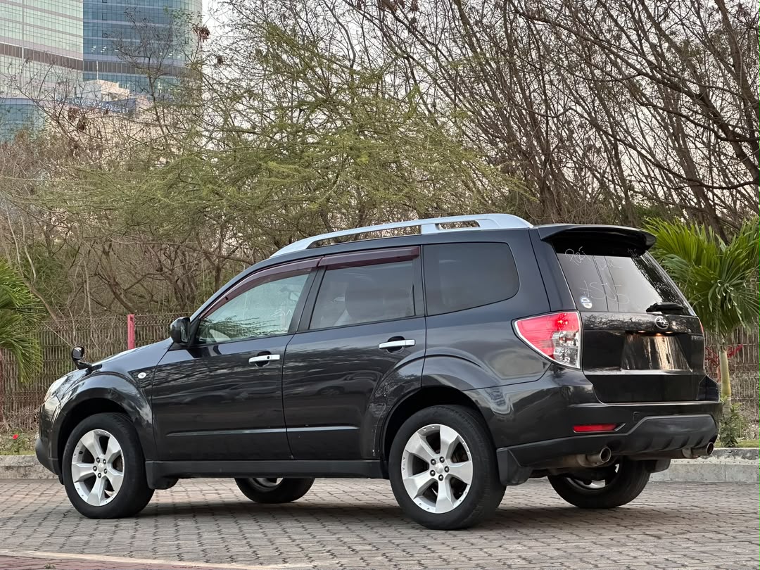 SUBARU FORESTER thumbnail 2